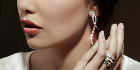 Earrings Selection Guide: From Piercing Sites to Face Shape Matching