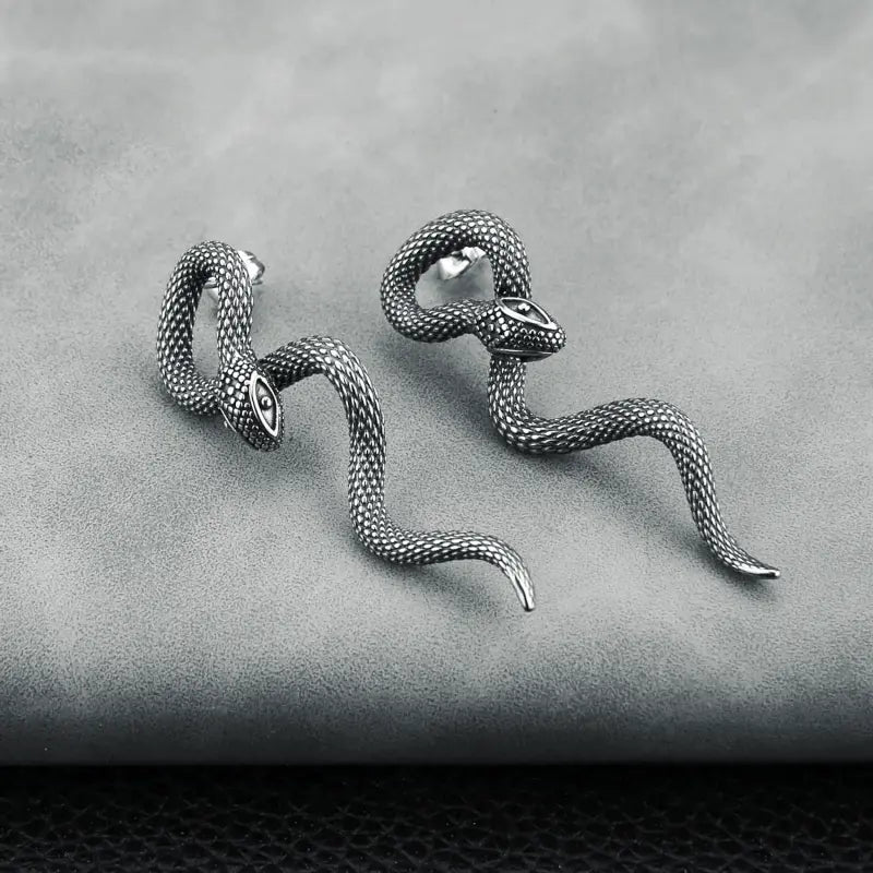 Retro-Inspired Snake Stud Earrings 3